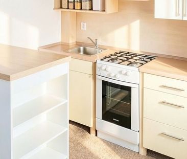 NA PRENÁJOM 3-IZBOVÝ BYT S BALKÓNOM A ZÁHRADOU V CENTRE MESTA Dunaj... - Photo 3