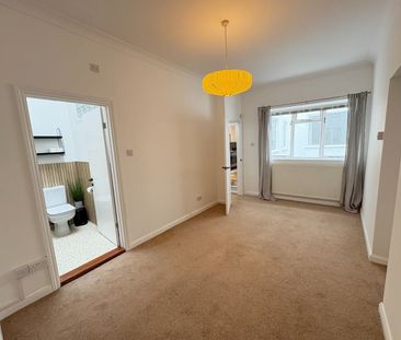 2 Bed Flat, Devonshire Place, BN2 - Photo 3