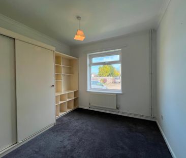 Cosy 2 Bedroom Bungalow to let in Great Bentley - Photo 2