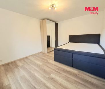 Pronájem bytu 1+1 33 m², Závodu míru 583, Karlovy Vary Stará Role - Photo 3