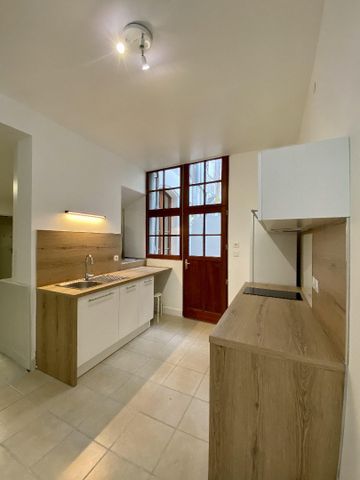 Location Appartement 3 pièces 69m² ANGOULEME 16000 - Photo 2