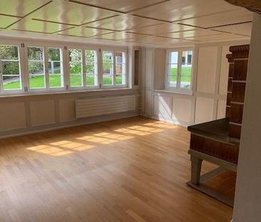 Charmante 3.5 Zimmer-Wohnung in umgebautem Bauernhaus - Foto 1