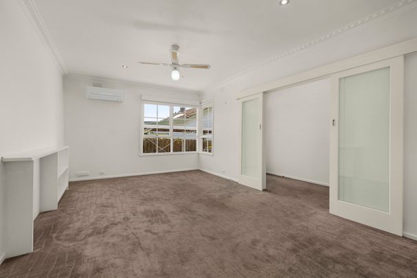 2/17 Clyde Street, Kew East VIC 3102 - Photo 1