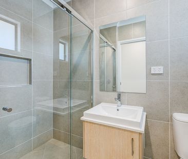 2/78 Mercy Street, Park Ridge QLD 4125 - House For Rent | Domain - Photo 4