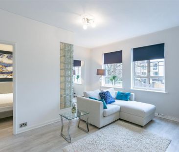 1 bedroom flat to rent - Photo 2