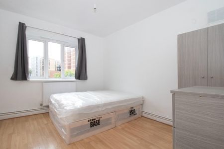 3 bedroom Flat To Let - Photo 5