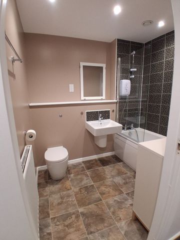 1 bedroom apartment to rent - Photo 2