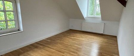 Einziehen und Wohlfühlen! Schicke, renovierte 2-Zimmer-Wohnung mit hervorragender Verkehrsanbindung - Foto 1