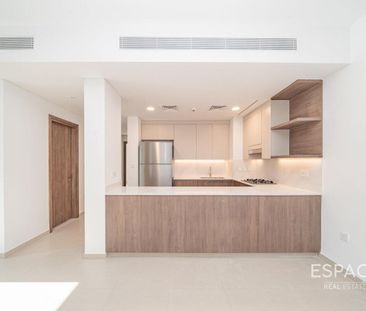 Single Row | Vacant | Brand New - Photo 1