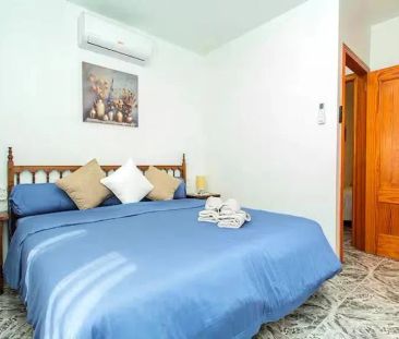 Alquiler de piso en Calle la Loma, 70 - Photo 1