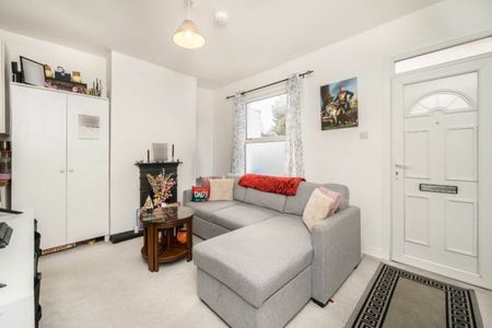 Dunstans Grove - Photo 2