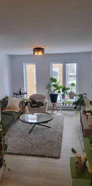 5 1/2 à Louer PREMIER MOIS GRATUIT - Photo 1