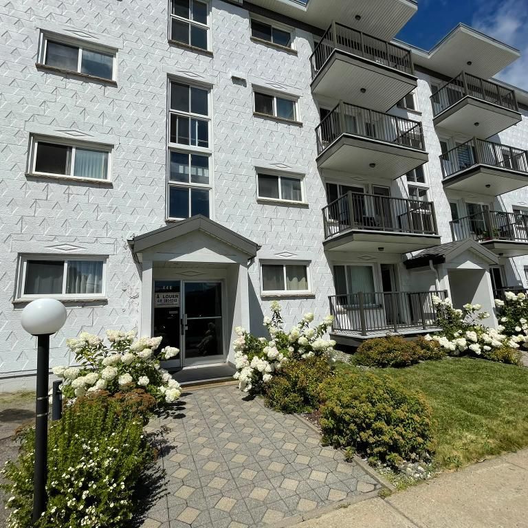 2 1/2 À Louer - Photo 1