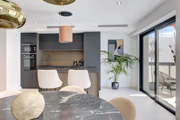 Centre Cannes - 5 pièces - Photo 1