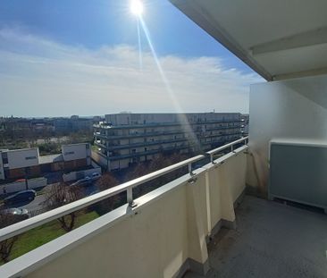 Appartement RUE DESBUREAUX - Photo 3