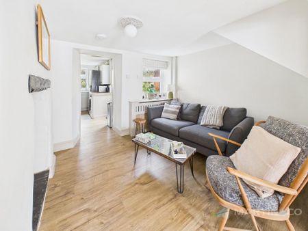 2 bedroom terraced house to rent - Photo 3