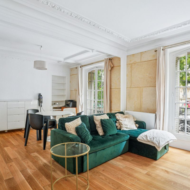 Charmant deux pièces meublé de 55m2 au pied du Sacré Coeur - Photo 1