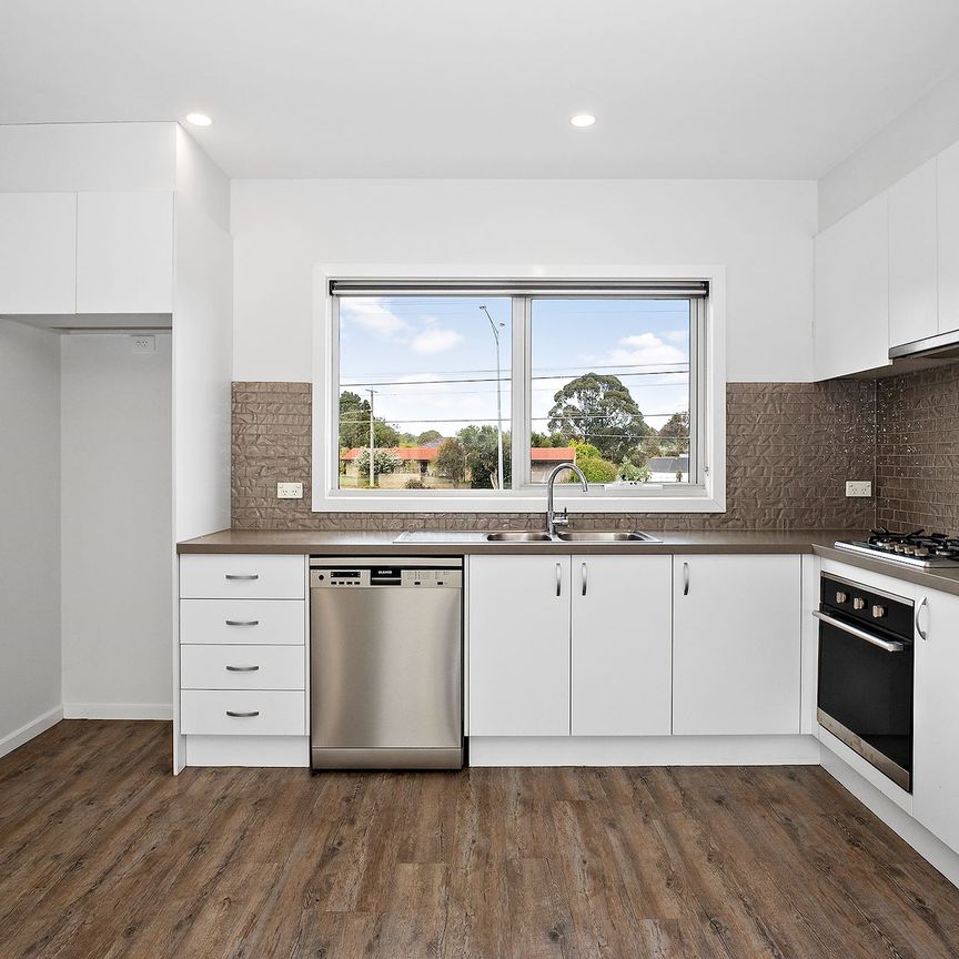 212c Cranbourne Road, Frankston. - Photo 1