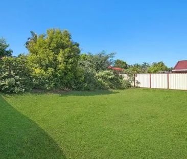 Spacious Family Home - Photo 6