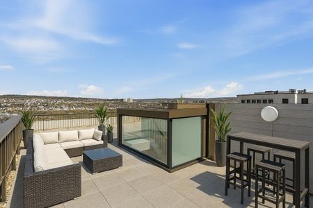 3 bedroom penthouse to rent - Photo 3