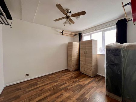 5 bedroom flat to rent - Photo 5