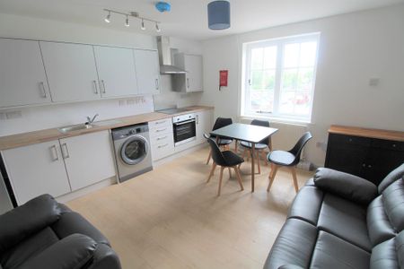 1 bedroom in a house share to rent - Photo 5