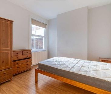 College Road, Colliers Wood, SW19 - Photo 5