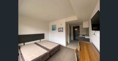 STUDIO ON ST KILDA BLVD - Photo 3