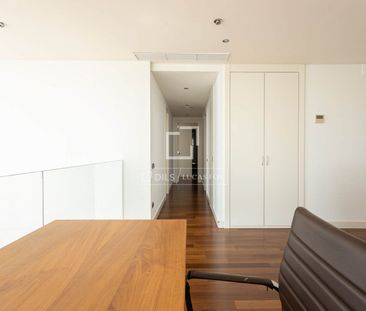 Exclusive duplex penthouse with private terrace, swimming pool, and... - Photo 4
