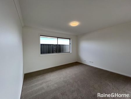 17 Sandalwood Road, Davoren Park, SA 5113 - Photo 4