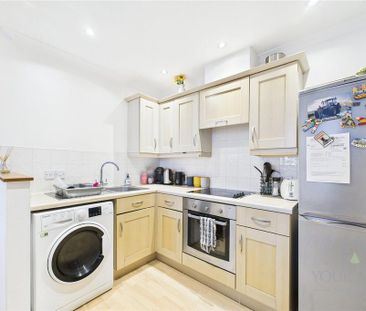 2 bedroom penthouse to rent - Photo 5