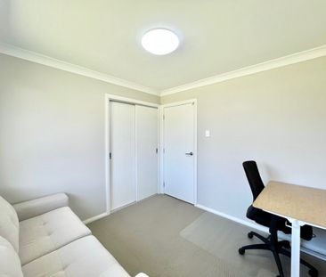 Stunning Family Home! - Photo 6