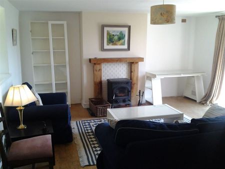 No 3 Rosnastraw Courtyard, Tinahely, Wicklow - Photo 3
