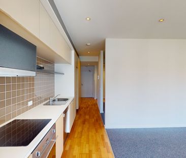 Splendid & Convenient One-Bedroom Apartment - Photo 5