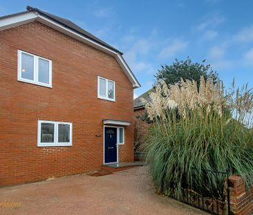 3 bed detached house to rent in Clun Road, Wick, BN17 - Photo 4