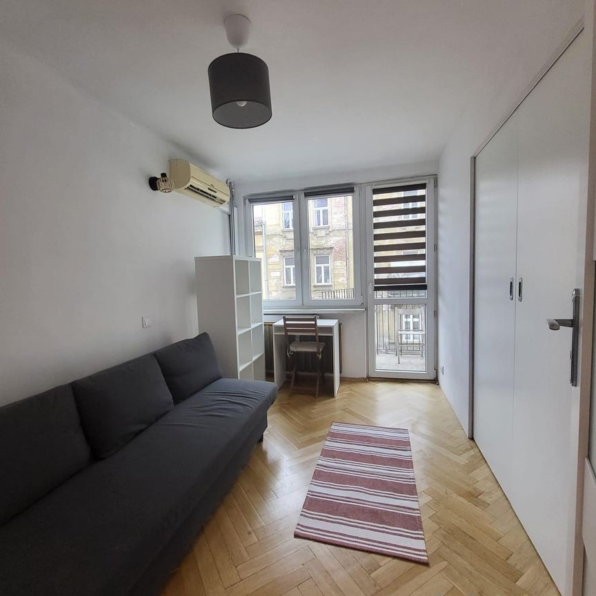 Mieszkanie dwupokojowe z bloku z windą przy ul. Strowiślnej - Zdjęcie 1