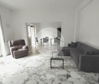 5 locali in affitto - Photo 3