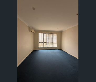 Spacious, Family Living in Sandstone Point - Photo 1