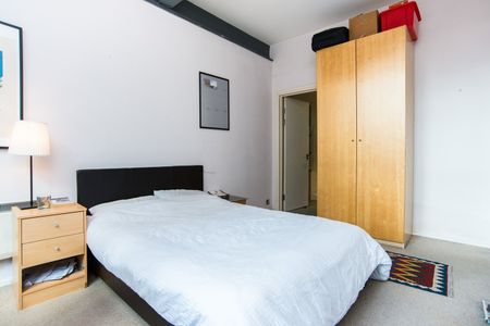 2 Bed Flat, Church Street, M4 - Photo 3