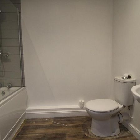 2 bedroom terraced house to rent - Photo 3