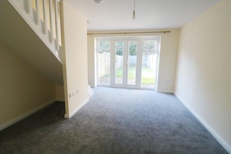 2 bedroom terraced house to rent - Photo 2