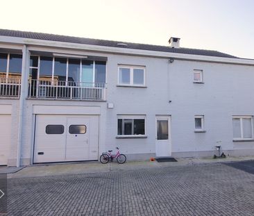 Ruime woning met 4 slpks, garage, bureel én tuin! - Photo 2