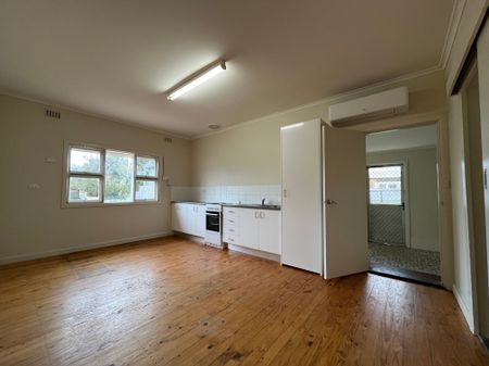 11 Stuart Terrace, Port Augusta - Photo 3
