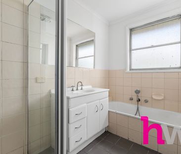 Three bedroom home - Photo 6