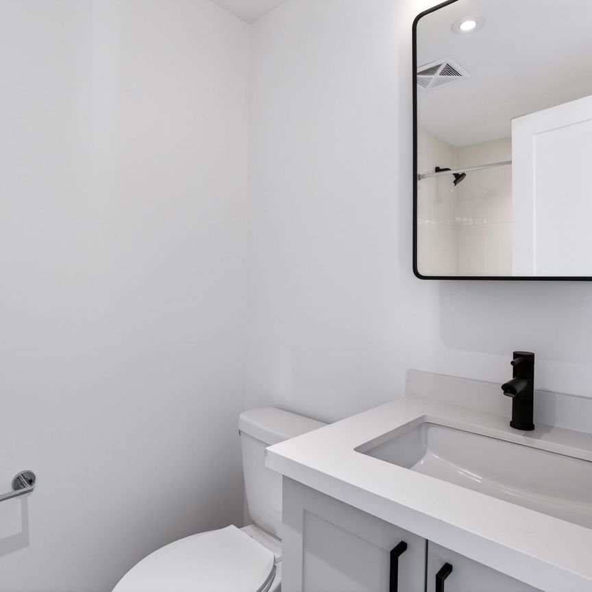 For Lease - 218 Aileen Avenue Unit# B, Toronto, Ontario - Photo 1