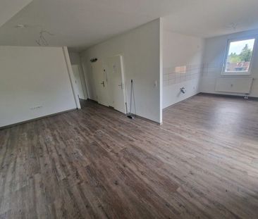 Ab 01.12 - Über den Dächern von Düsseldorf-Benrath, Moderne 2-Zimme... - Foto 1