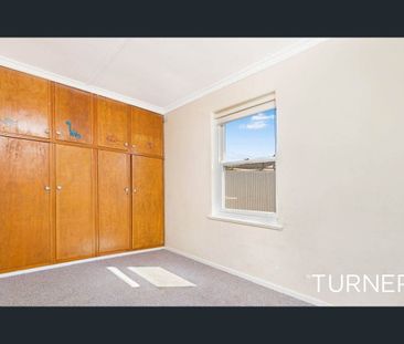 Three Bedroom Home - 6 MONTH LEASE ONLY - Photo 1