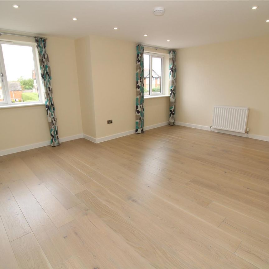 Flat – Purpose Built – 14 Malden Close, Cambridge 14 - To Rent - Photo 1