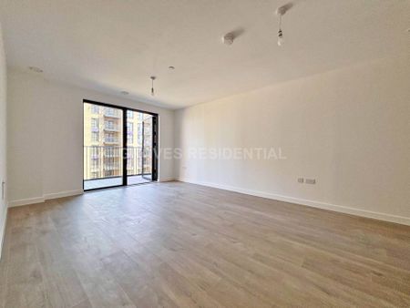 Price £1,900 pcm - Available Now - Unfurnished - Photo 2
