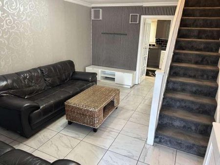 Preston Place, Glasgow, G42 - Photo 2